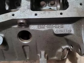 E9AE-6015-AA-13 FORD Engine Block Standard 351W #2