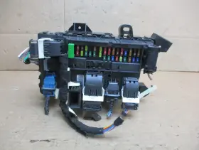 FL3T15604CH FORD Interior Cabin Fuse Box Relay Block Unit