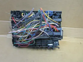 FU5T14A068HA FORD Engine Fuse Box Relay Junction Block Panel #2