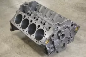 3956618 GM CHEVROLET Dz Bolt Engine Block 302 Camaro