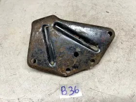 GM3788221 GM Engine Mount Bracket Corvair