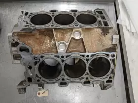 12601922 GMC Engine Cylinder Block Acadia #2