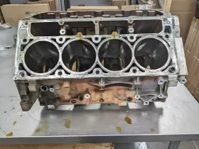 12621766 GMC Engine Block Yukon Denali #2