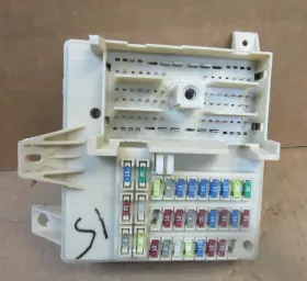 15927732 GMC Interior Cabin Fuse Box Control Module Unit