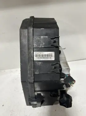 25784721 GMC Engine Fuse Box Relay Junction Block Acadia