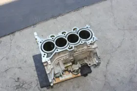21100-2E081 HYUNDAI Engine Cylinder Block #2