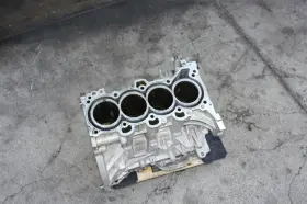 21100-2E081 HYUNDAI Engine Cylinder Block