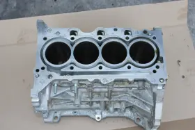 2B042-03U00-HRM HYUNDAI Engine Cylinder Block Ioniq Hybrid