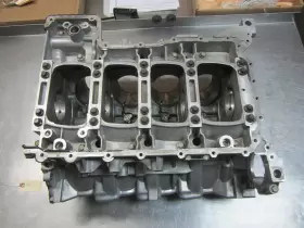 302-50394 HYUNDAI Engine Cylinder Block Genesis