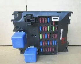 243505W900 INFINITI Interior Cabin Fuse Box Relay Dash Panel