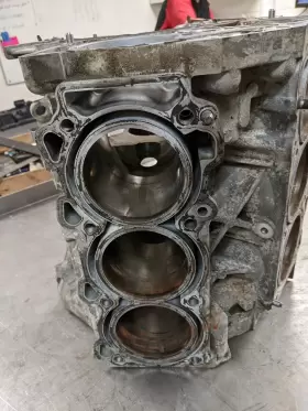 302-50217 INFINITI Engine Block #2