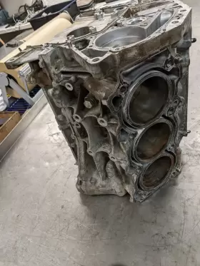 302-50217 INFINITI Engine Block