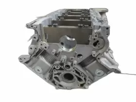 QX80 INFINITI Engine Cylinder Block