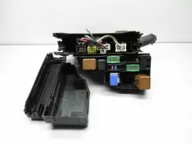 7254-5763-30 INFINITI Fuse Box Sana