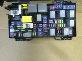 04692331 JEEP Totally Integrated Power Module Fuse Box Tipm #2