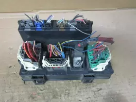 04692342 JEEP Totally Integrated Power Module Fuse Box Tipm