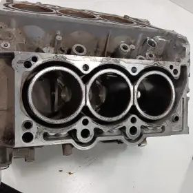 302.AM8517 JEEP Engine Cylinder Block Cherokee