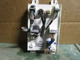 68236139 JEEP Interior Cabin Fuse Body Control Module Bcm Bcu