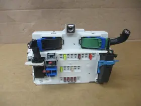 68273255 JEEP Interior Cabin Fuse Body Control Module Bcm