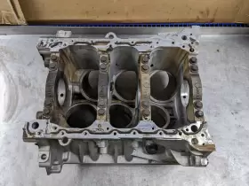302-50121 KIA Engine Cylinder Block Lwb Ex Sedona #3