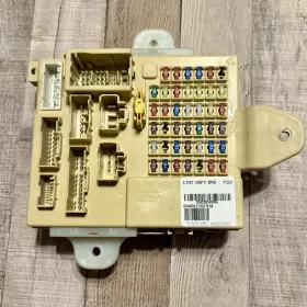 954001U022XM KIA Interior Cabin Fuse Box Relay Block Panel
