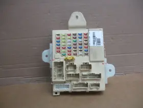 954001U023XM KIA Interior Cabin Fuse Box Relay Block Panel