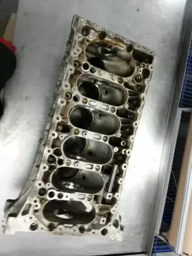 302-50214 LAND ROVER Engine Cylinder Block
