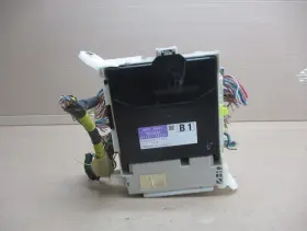 8922148420 LEXUS Interior Cabin Fuse Box Relay Block Unit
