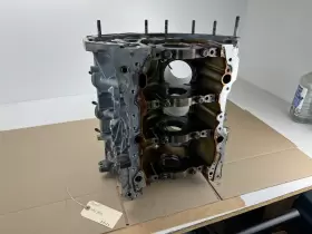 M156B MASERATI Ghibli Levante Block