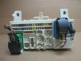 519216055 MAZDA Body Control Module Interior Cabin Fuse Box