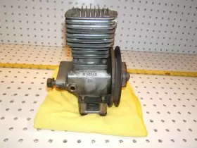 R58543 MERCEDES Air Suspension Compressor Pulley W109 300SEL #2