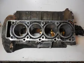 1130106305 MERCEDES Engine Block Caps Scoring S430 ML430 E430
