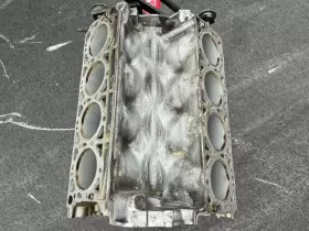 11696212008073 MERCEDES Engine Block R107 380SL