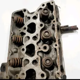 120112 MERCEDES Engine Valve Cylinder Head M110 W114