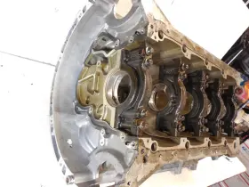 2730100905 MERCEDES Engine Motor Cylinder Block Crankcase