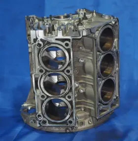 2760106403 MERCEDES Engine Block Mains