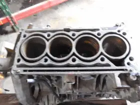 C230 MERCEDES Cylinder Block