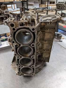 R1130102005 MERCEDES Engine Cylinder Block S500