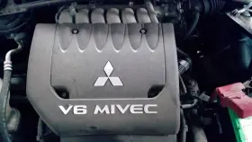 300-10504 MITSUBISHI Engine Outlander
