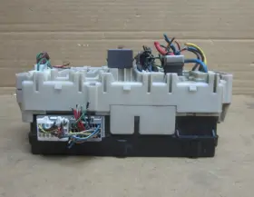MR537993 MITSUBISHI Interior Cabin Fuse Body Control Module #2