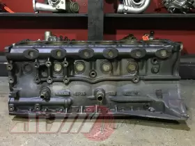 11000-0V300 NISSAN Block Skyline Laurel Engine Motor Freight #2