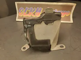 11038D4200 NISSAN Crank Vent Pcv Baffle Crankcase Plate S13