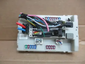 284B71AA6B NISSAN Engine Fuse Box Relay Junction Block Panel