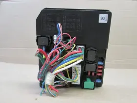 Nissan 284b7em33c 07-12 Versa Engine Fuse Box Relay Block Panel 2007-2012 Unit