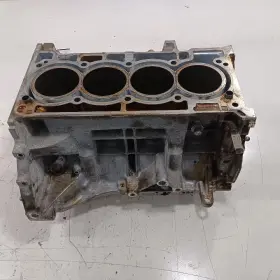 302-10045 NISSAN Engine Cylinder Block Kicks