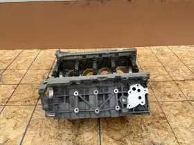 JR3Z-6006-C FORD Engine Motor Block Housing Gt Mustang