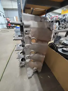 390925 OLDSMOBILE Block 400 Olds #2