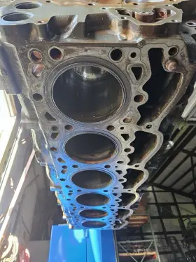 965294 PACCAR Diesel Engine Block #3