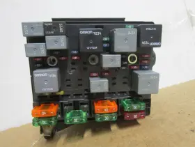 Pontiac 22686944 01 02 Grand Am Engine Fuse Box Relay Junction Block Panel