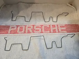 021109339 PORSCHE Pushrod Tube Wire Clip